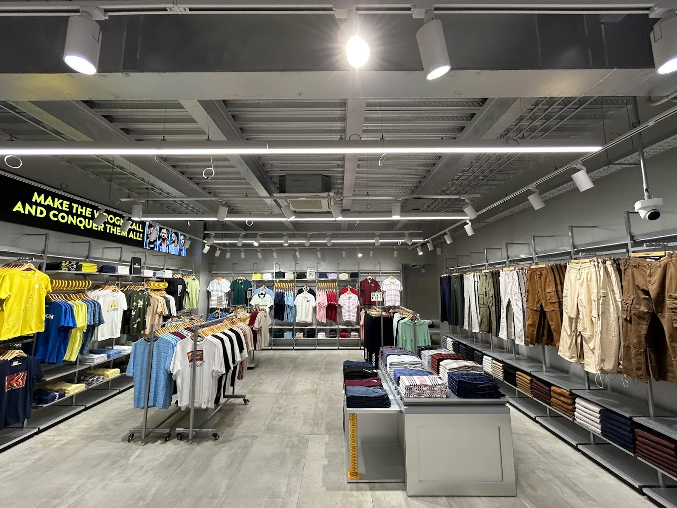 WROGN STORE – View 2