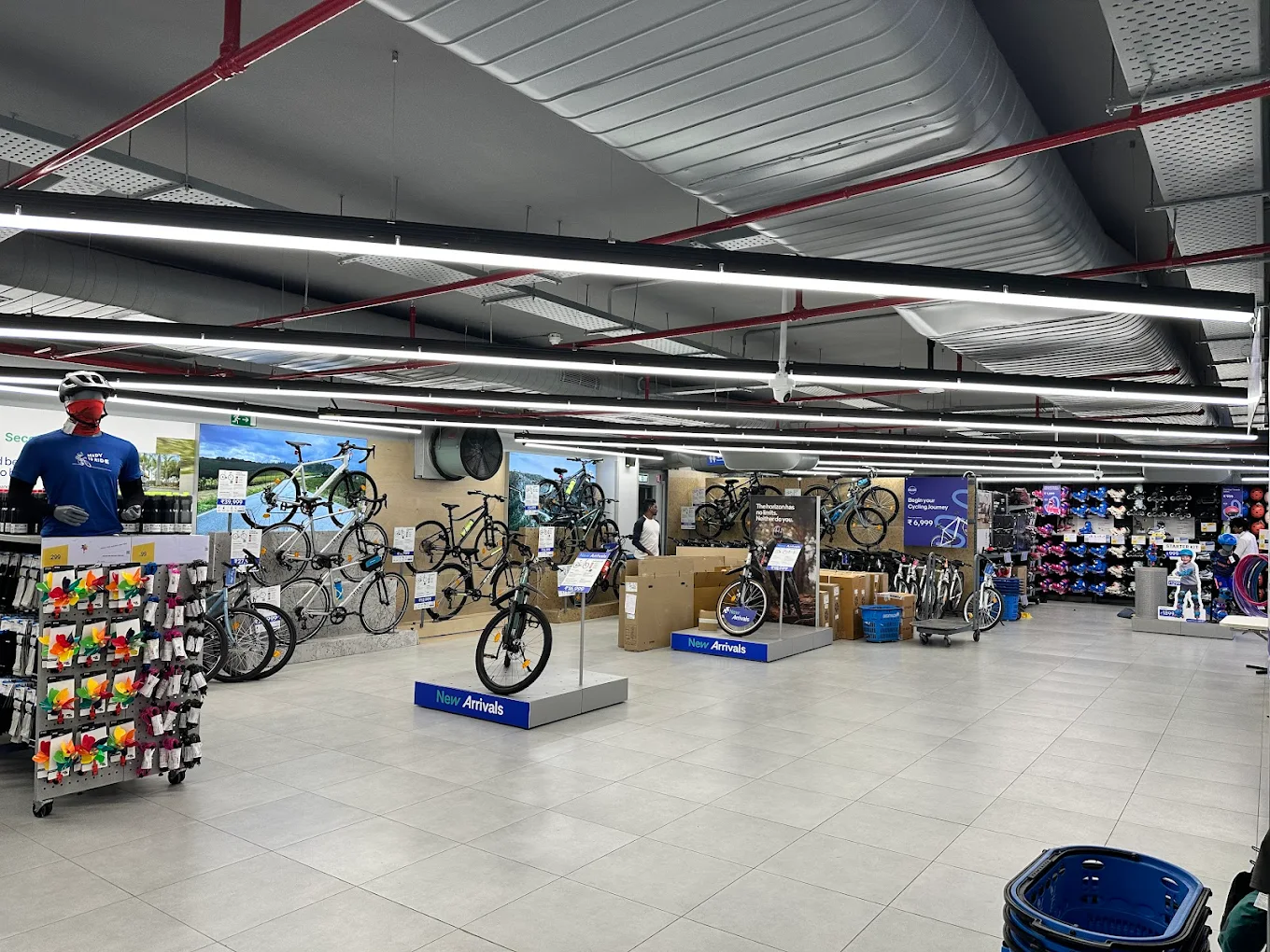 DECATHLON – View 2